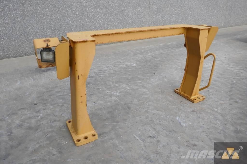 CAT 208-8705 Ohjaamot ja sisustat