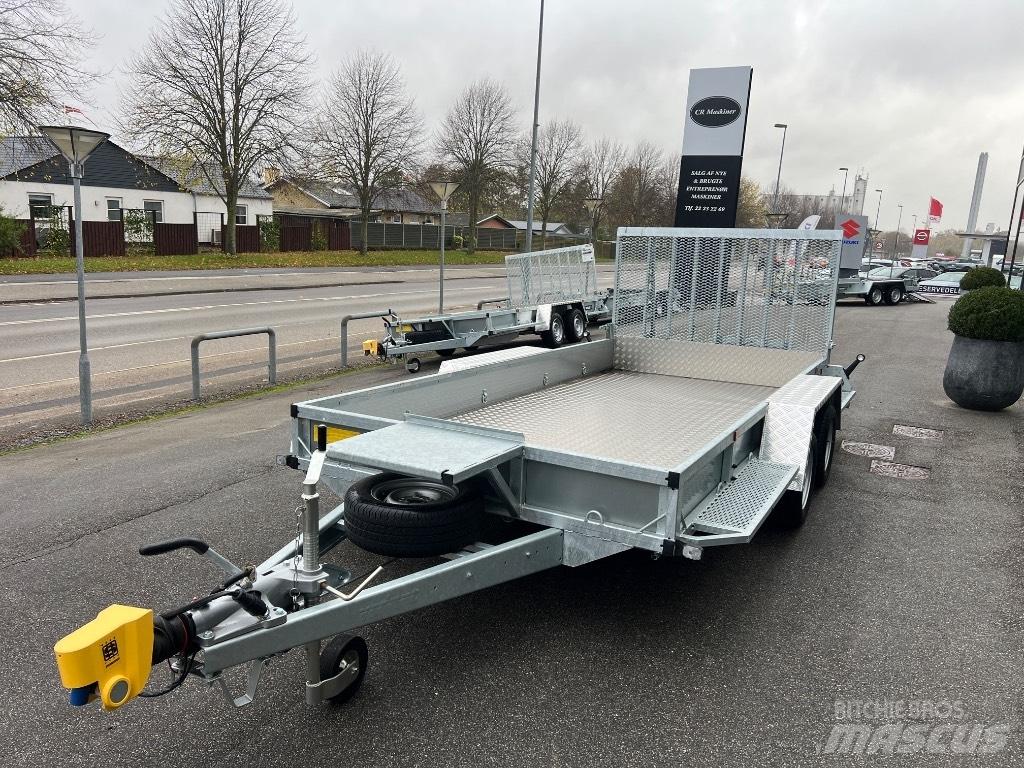 Variant 3518 m4 Autonkuljetusperävaunut