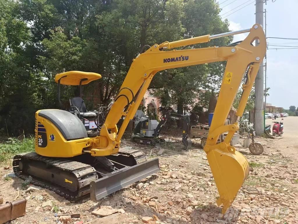 Komatsu PC35 Minikaivukoneet < 7t