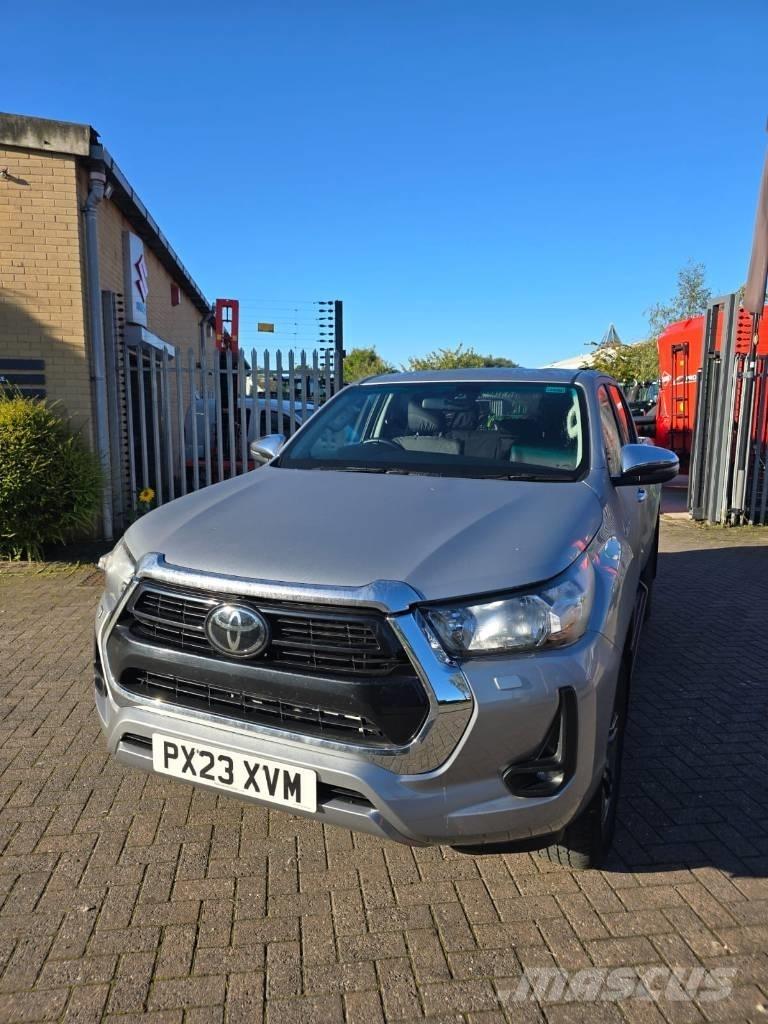 Toyota Hilux Lava-autot