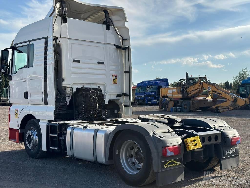 MAN TGX 18.480 XLX Vetopöytäautot