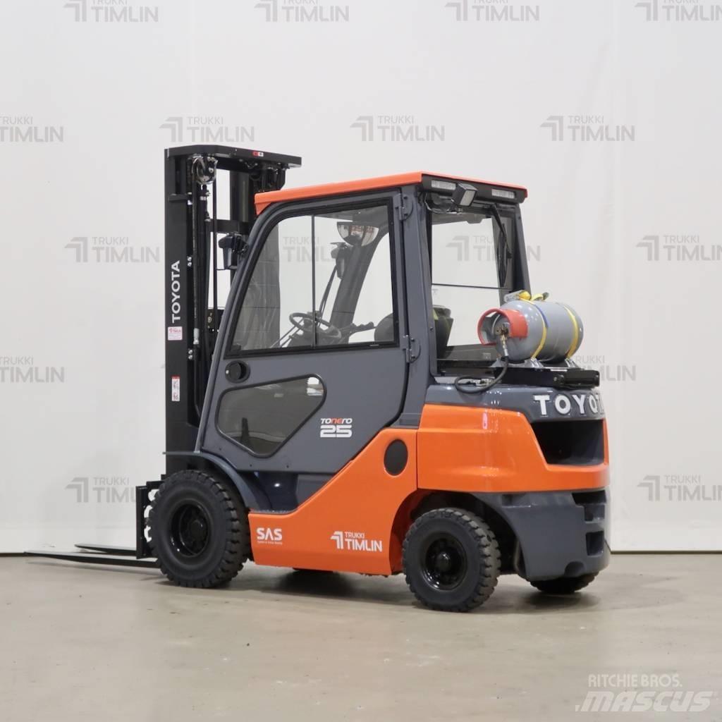 Toyota 02-8FGF25 Nestekaasutrukit