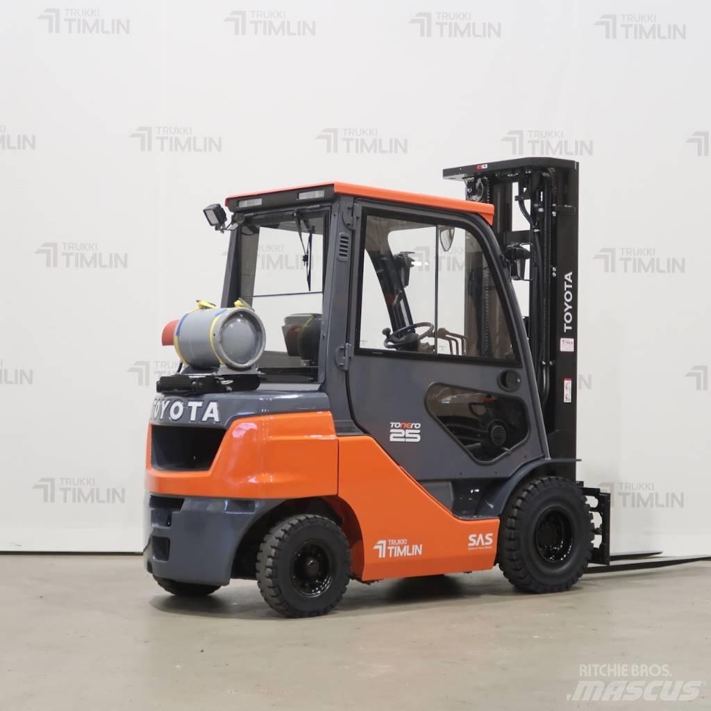 Toyota 02-8FGF25 Nestekaasutrukit