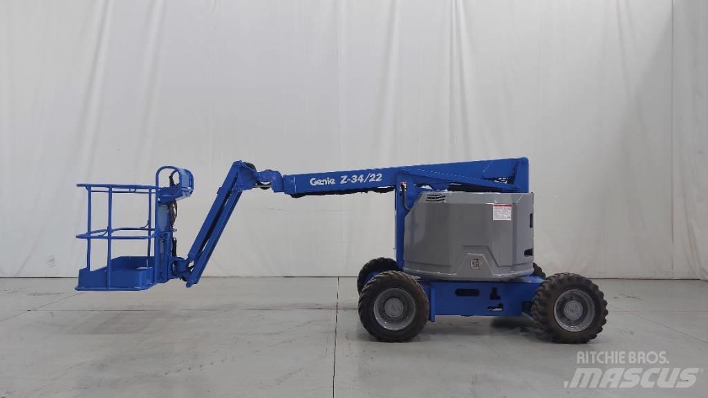 Genie Z 34/22 IC Kuukulkijat