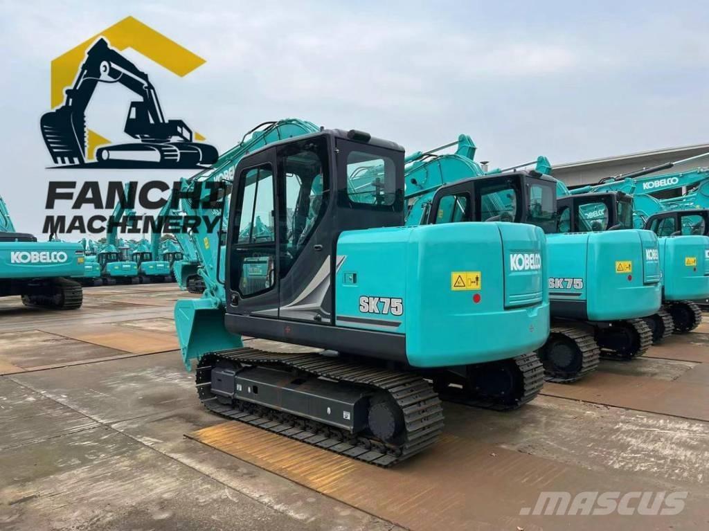 Kobelco 75 Minikaivukoneet < 7t