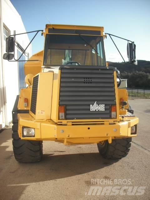 Volvo A 25 C   4x4 Dumpperit
