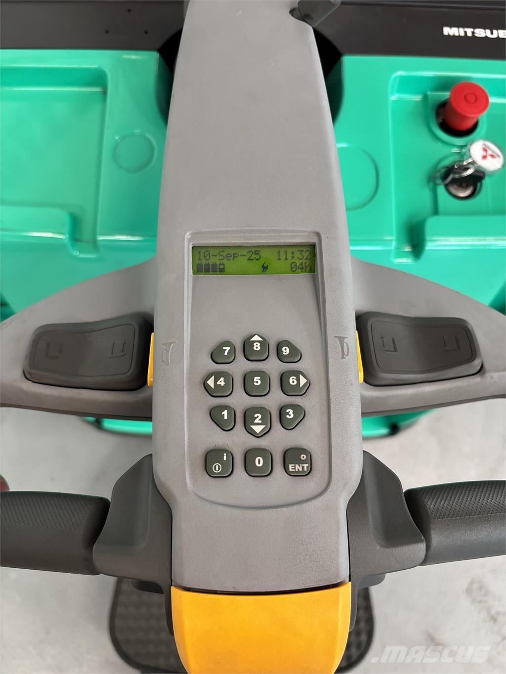 Mitsubishi SBV16P Ajettavat pinoamisvaunut