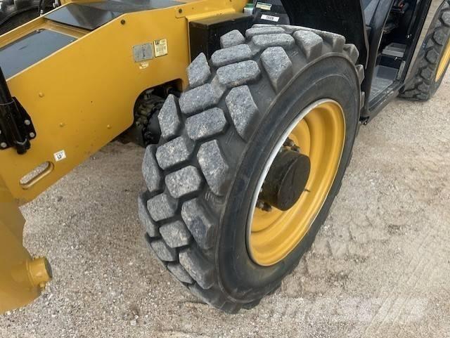 CAT TL1055D Kurottajat