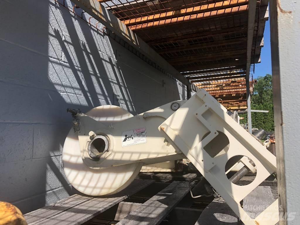 Demag AC 250-1 Mobiilinosturit