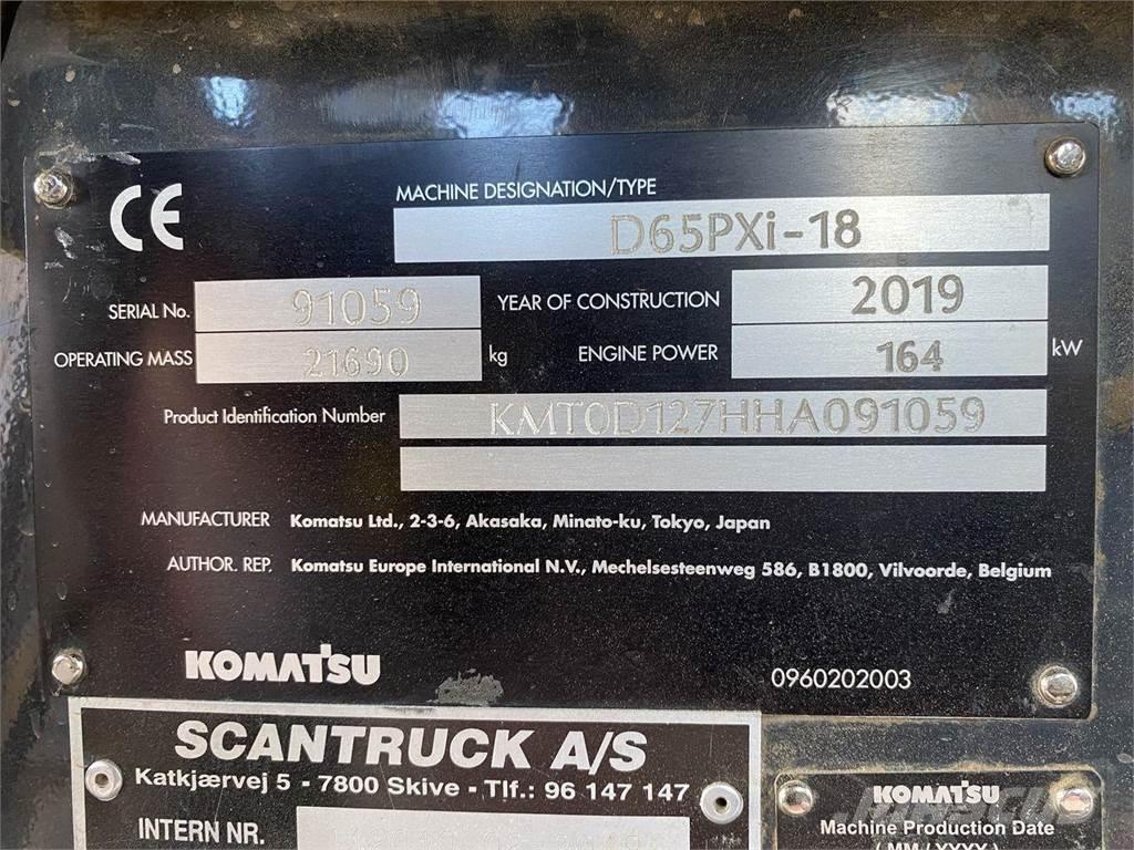 Komatsu D65PXI-18 Telaketjupuskutraktorit