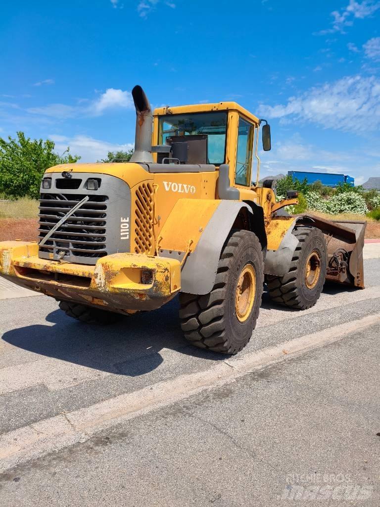 Volvo 110E Pyöräkuormaajat