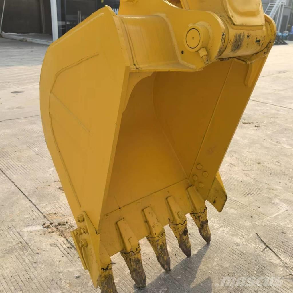 Komatsu PC 130 Minikaivukoneet < 7t