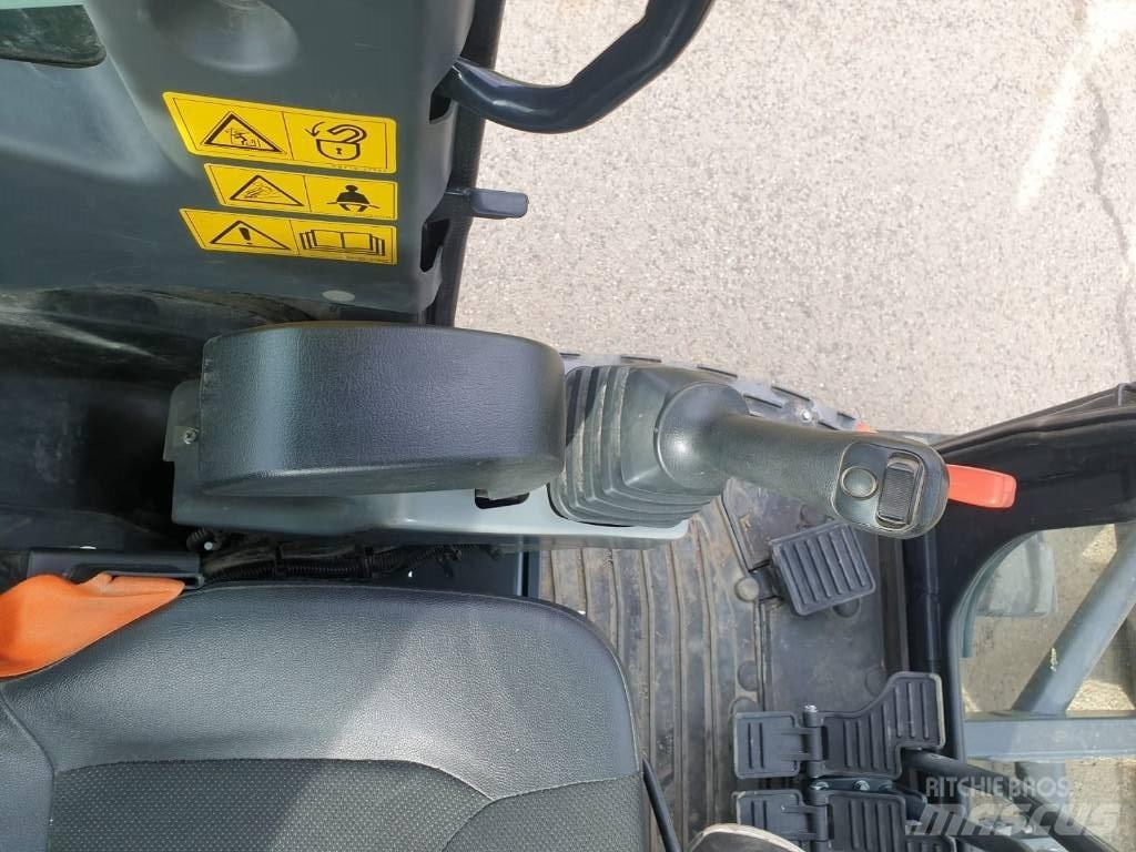 Kubota KX 042-4A Minikaivukoneet < 7t