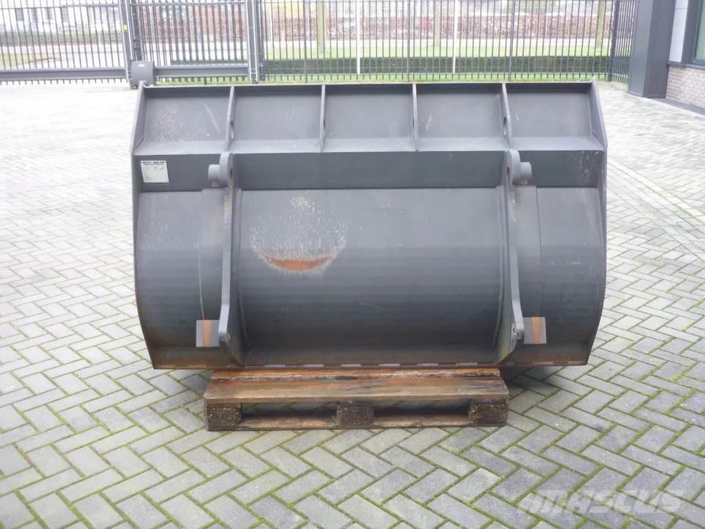 CASE Shovelbak Kauhat