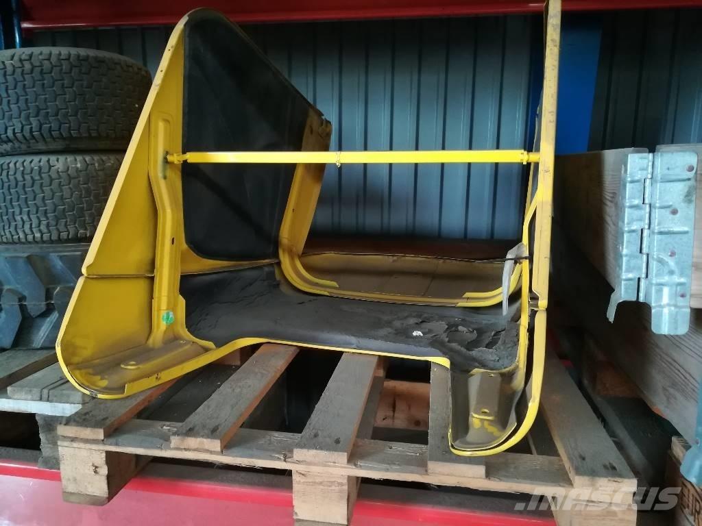 New Holland B 115 Moottorit