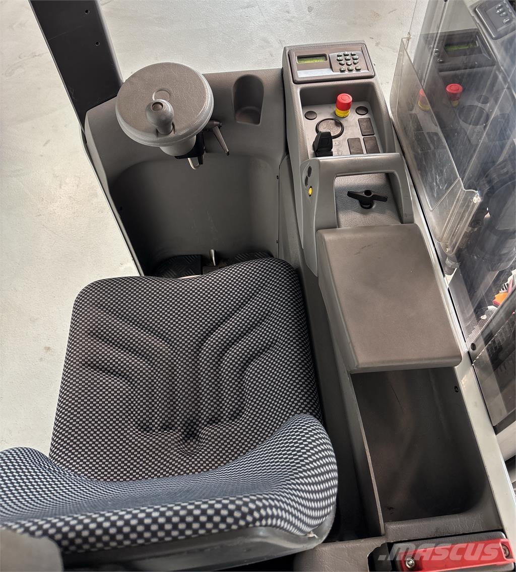 Atlet XJN160 Ajettavat pinoamisvaunut