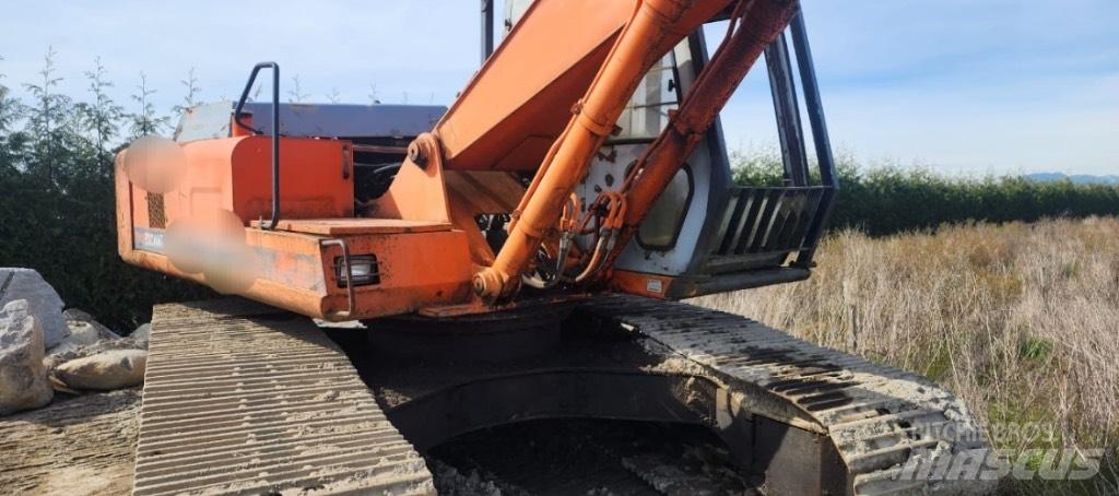 Hitachi EX 200 LC Telakaivukoneet