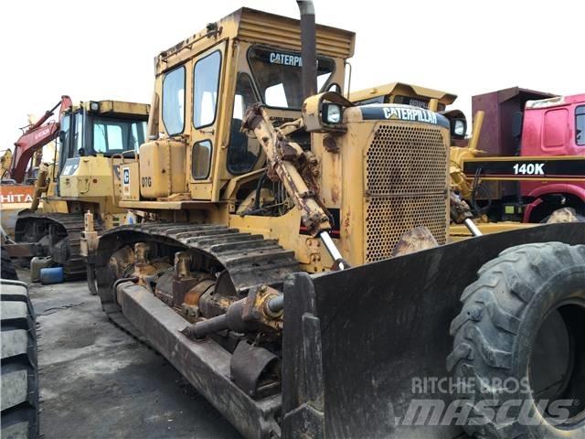 CAT D7G2 Telaketjupuskutraktorit
