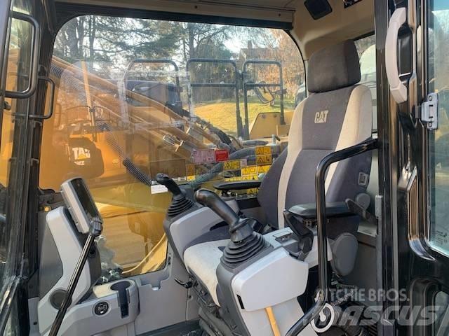 CAT 330 F LN Telakaivukoneet