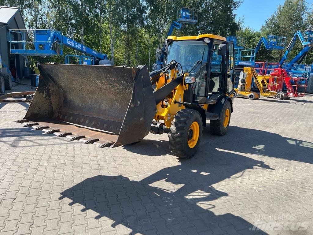 JCB 406 Pyöräkuormaajat