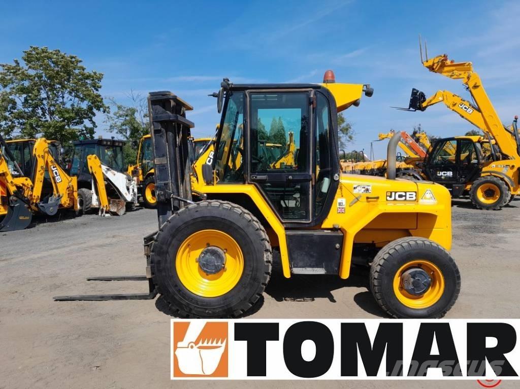 JCB 930-4 Maastotrukit