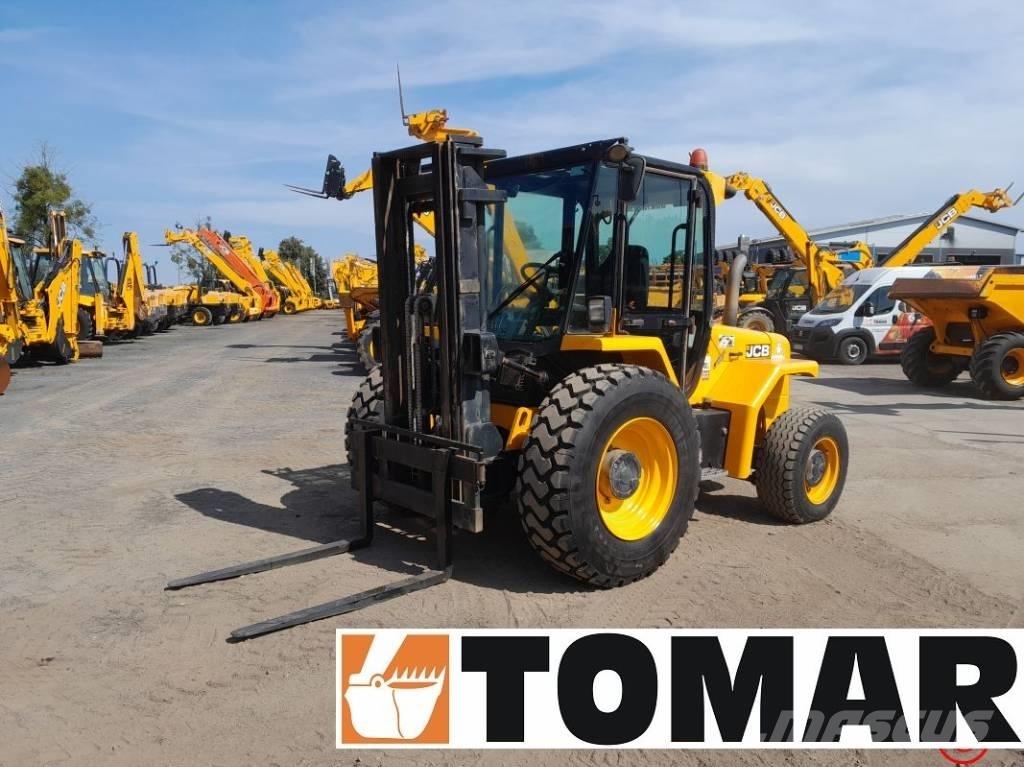 JCB 930-4 Maastotrukit