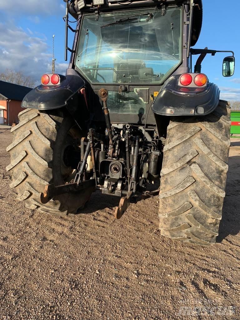 Valtra T 160 Traktorit