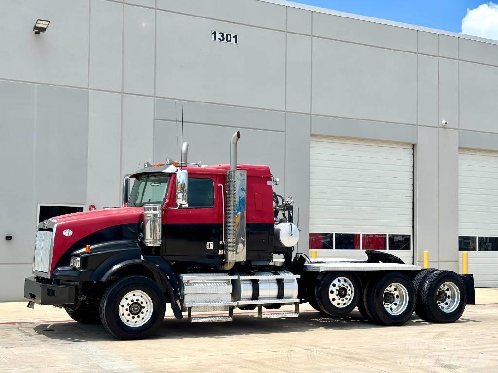 Western Star 4900 Vetopöytäautot
