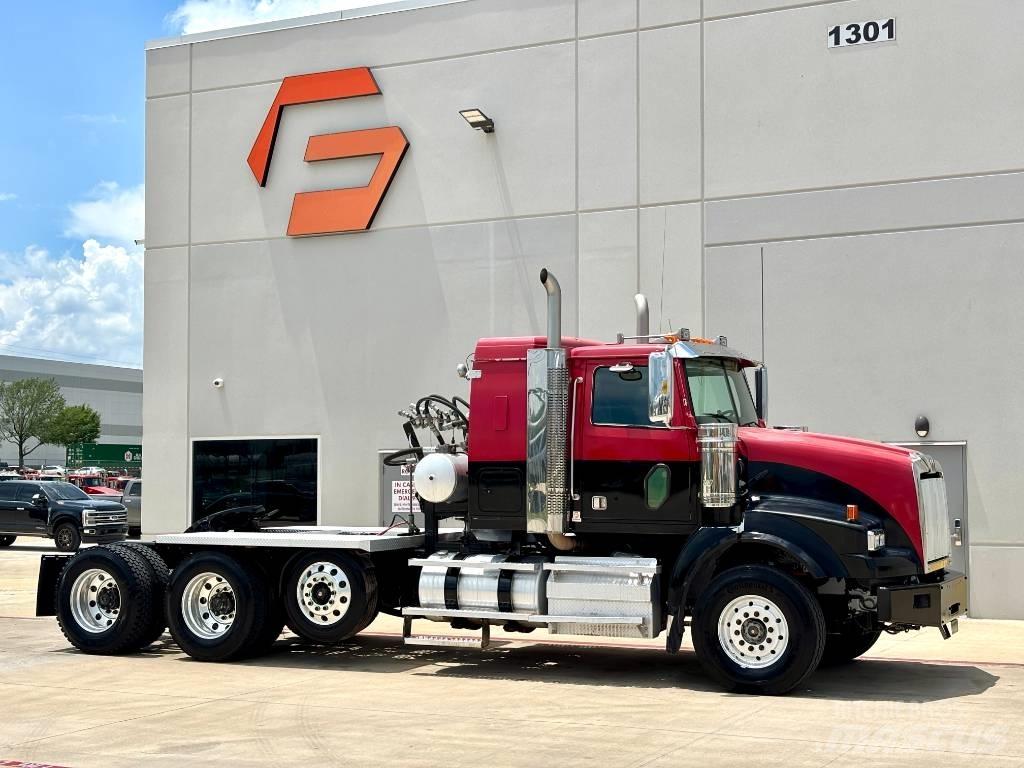 Western Star 4900 Vetopöytäautot