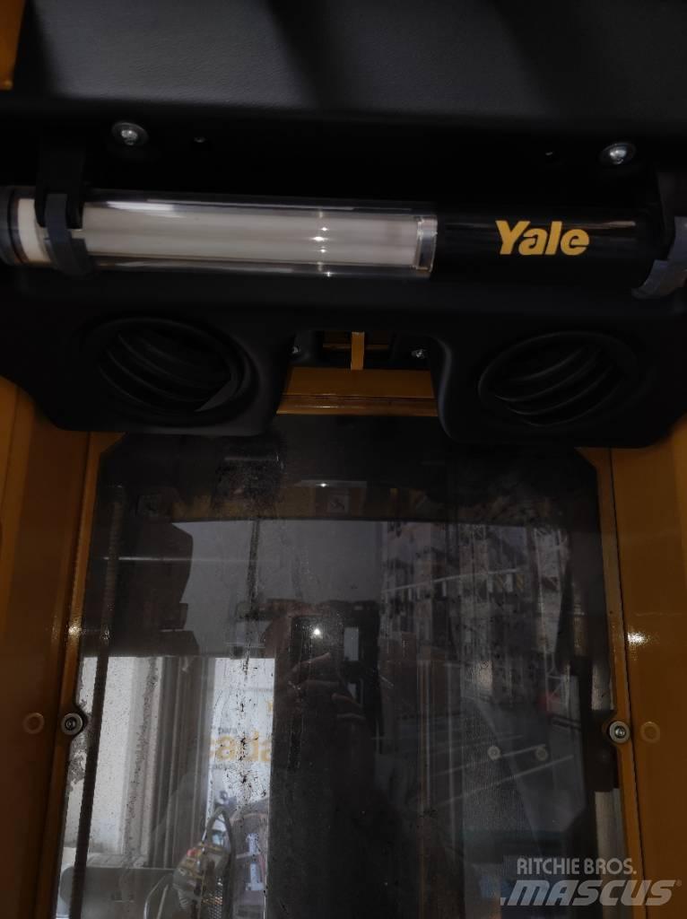 Yale MTC 13 Kapeakäytävätrukit