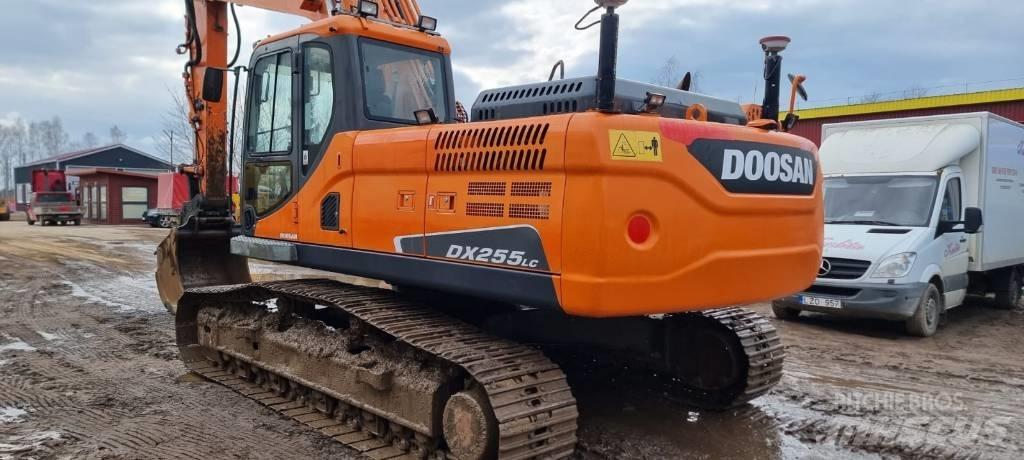 Doosan DX 255 LC-3 Telakaivukoneet