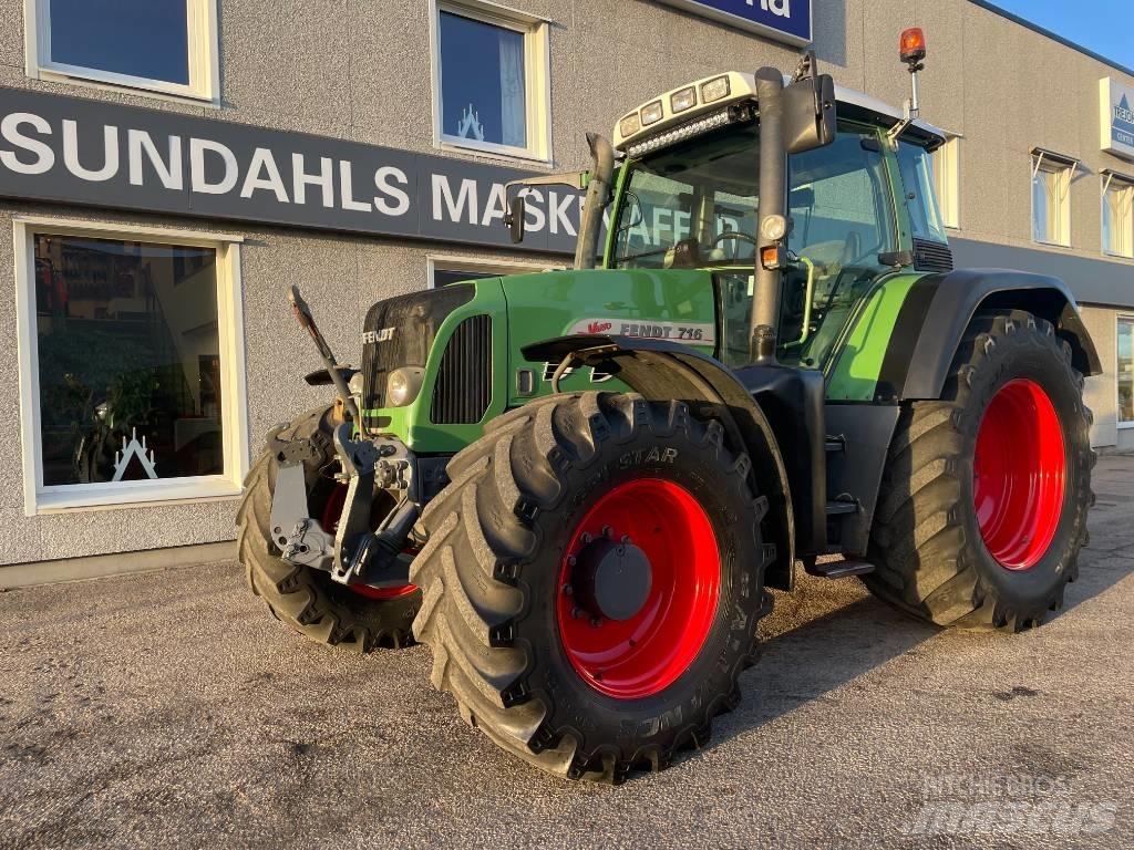 Fendt 716 Vario Traktorit