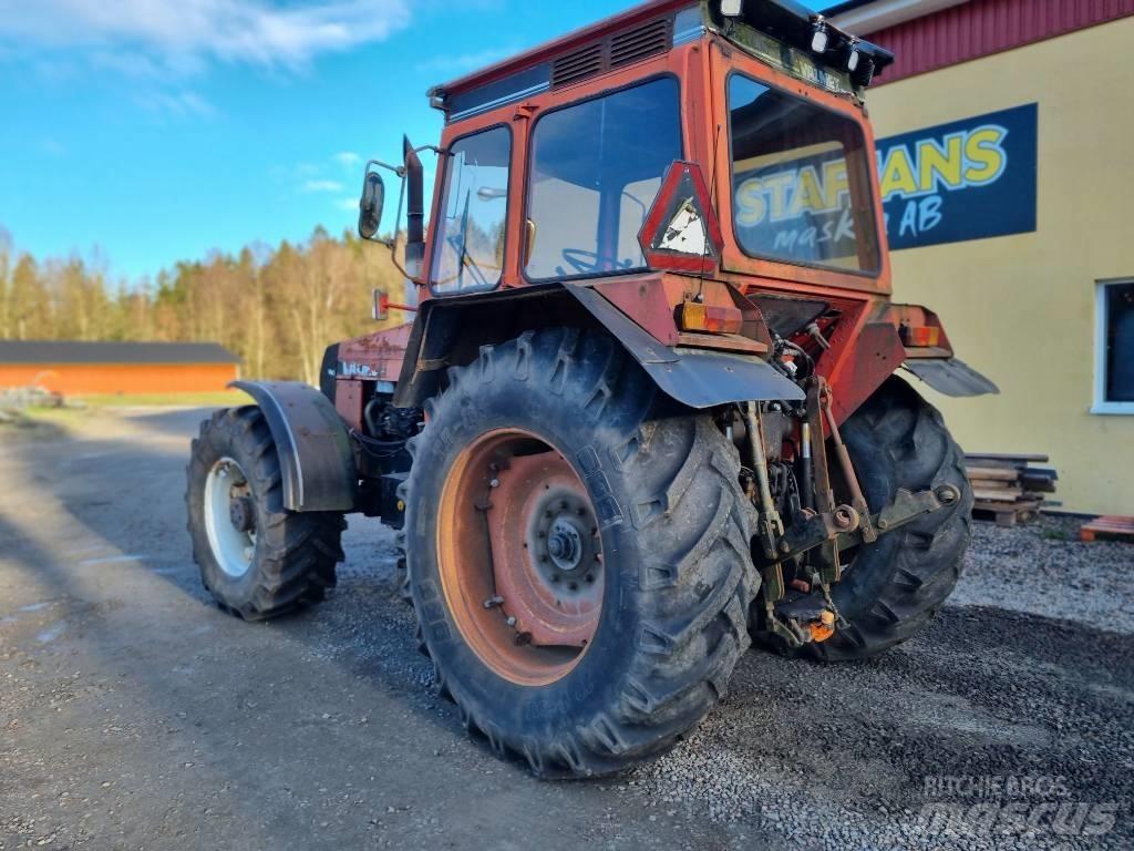 Valmet 2005-4 Traktorit