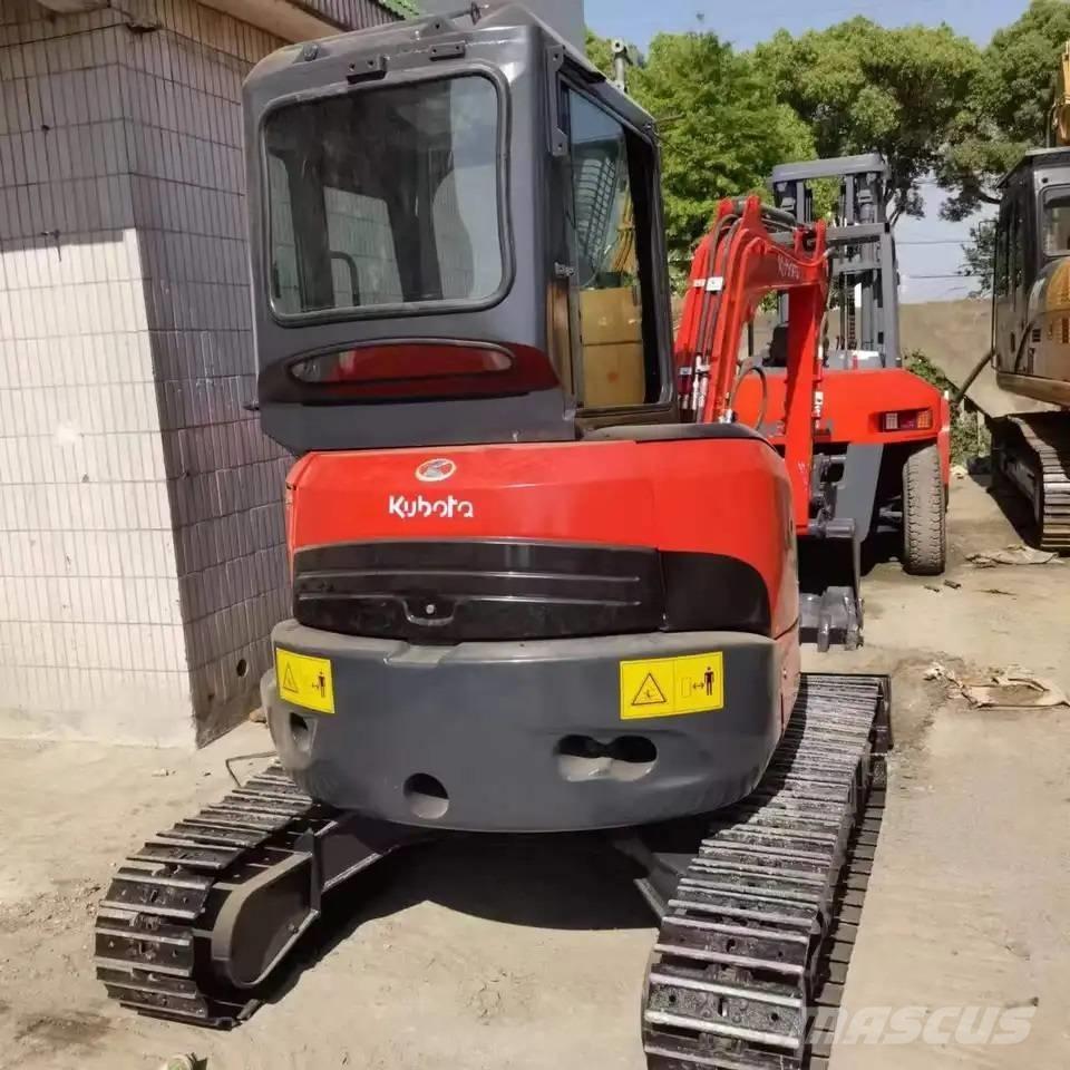 Kubota U35 Minikaivukoneet < 7t