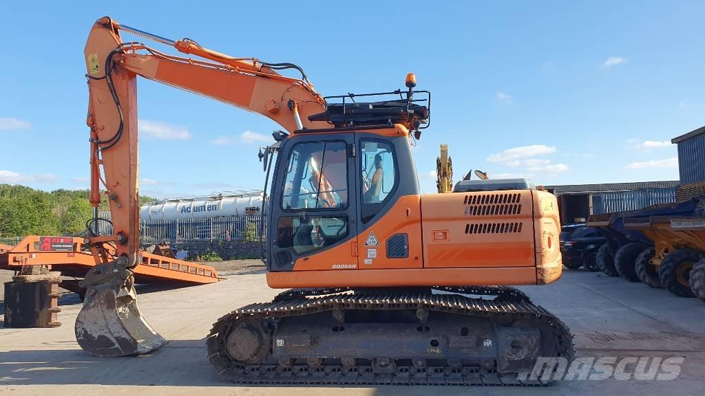 Doosan DX160LC-3 Telakaivukoneet