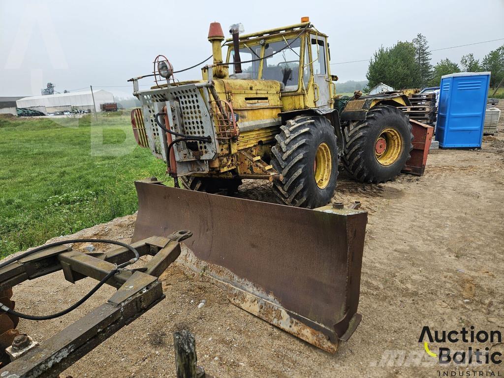  Onbekend T-157K Traktorit