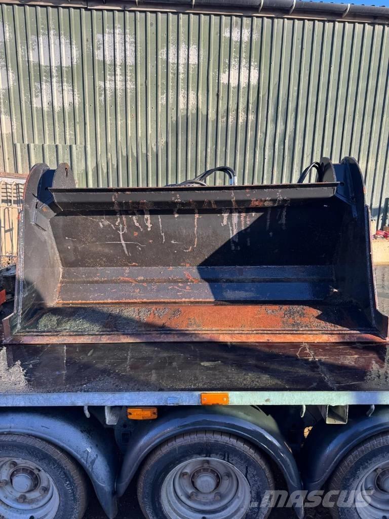 Manitou 4-in-1 Kurottajat