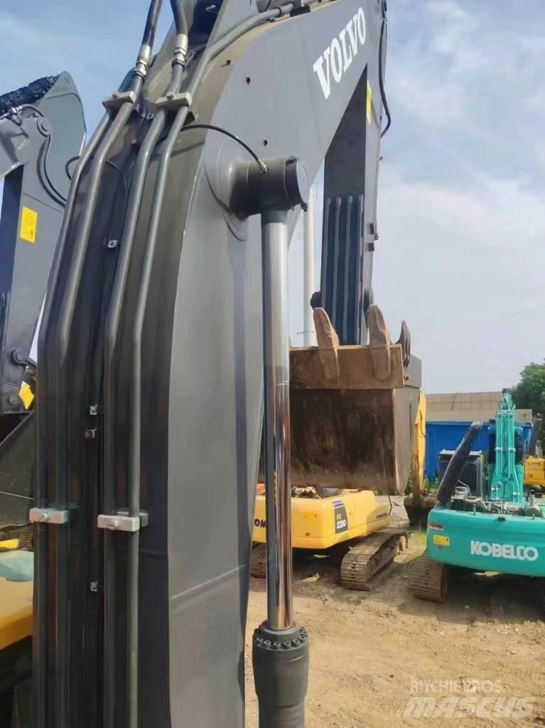 Volvo EC 240 Telakaivukoneet