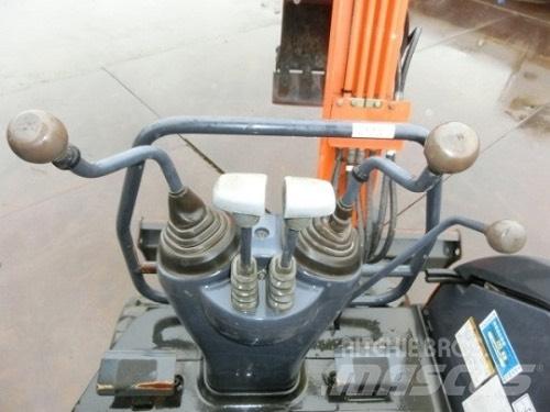 Hitachi ZX20U Minikaivukoneet < 7t