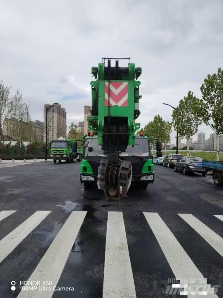 Sany SAC3000 Mobiilinosturit