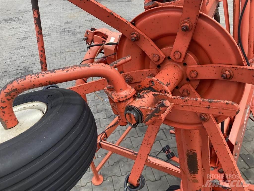 Kuhn GF 6301 MH Pöyhimet ja haravat