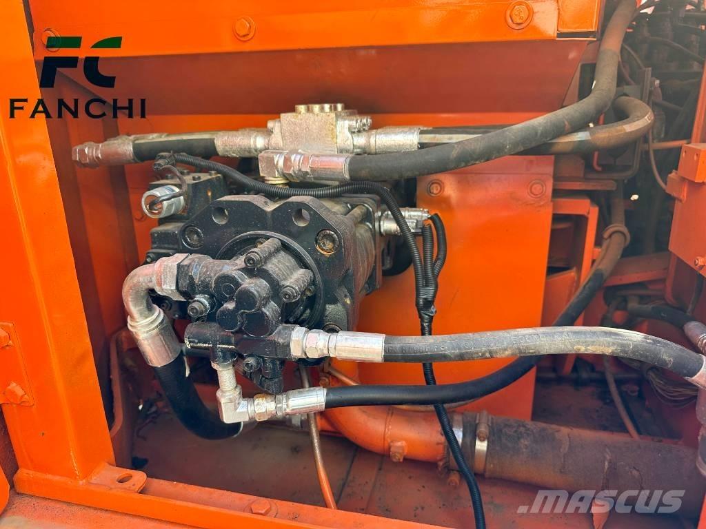 Doosan DX 140 LC Telakaivukoneet