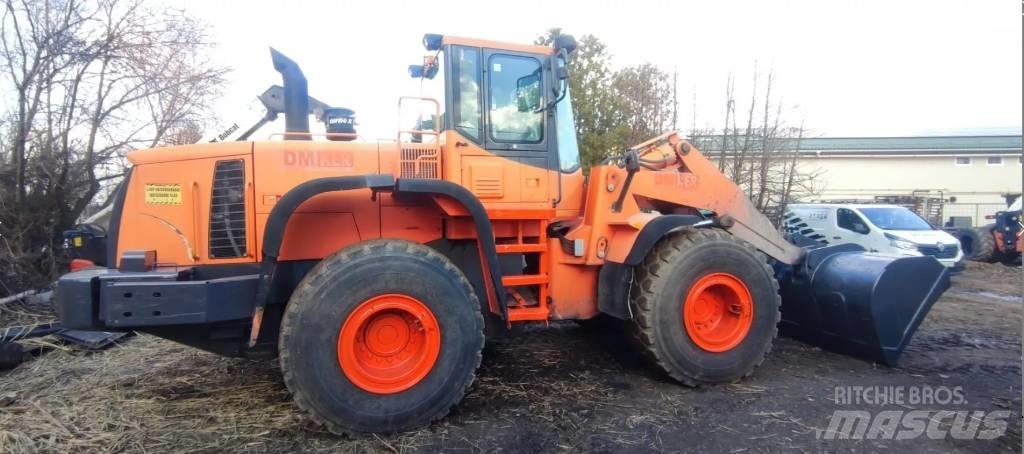 Doosan DL 300 Pyöräkuormaajat