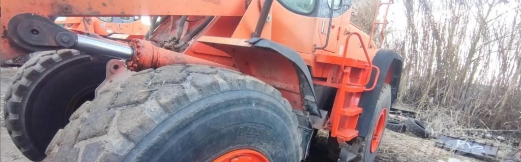 Doosan DL 300 Pyöräkuormaajat