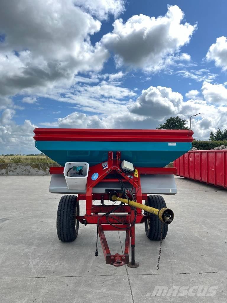 Sulky DPX 1500 Lannoitteenlevittimet