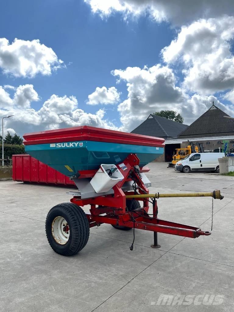 Sulky DPX 1500 Lannoitteenlevittimet