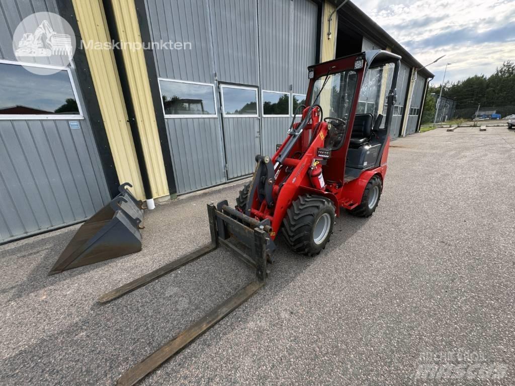 Flexitrac 1126 Pienkuormaajat