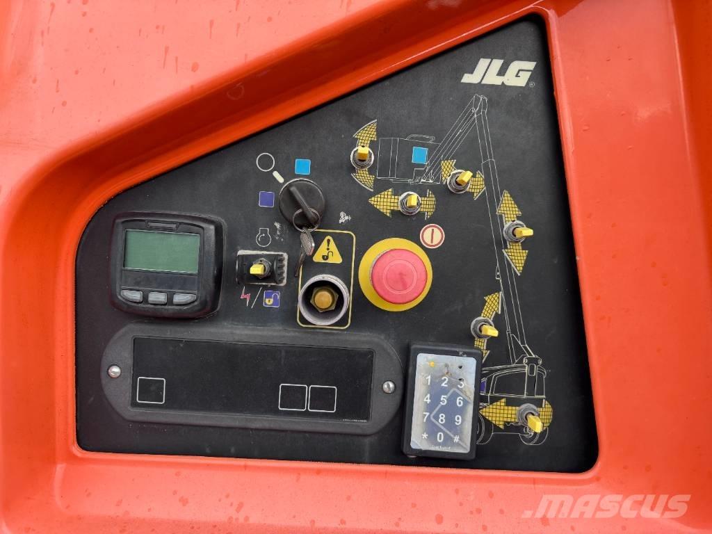 JLG 460 SJ Teleskooppipuominostimet
