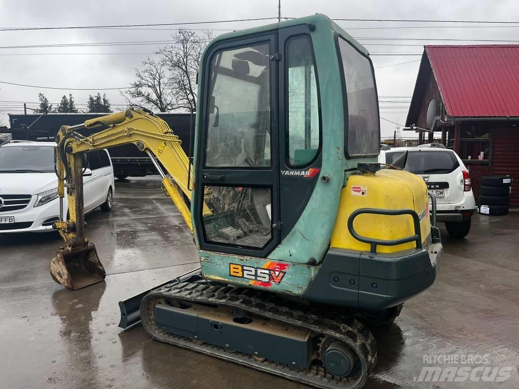 Yanmar B 25 V Minikaivukoneet < 7t