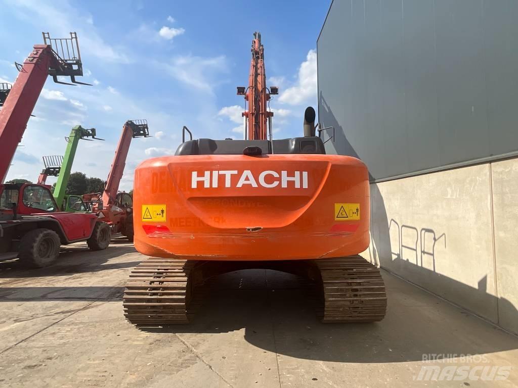 Hitachi ZX 250 LC-6 Telakaivukoneet